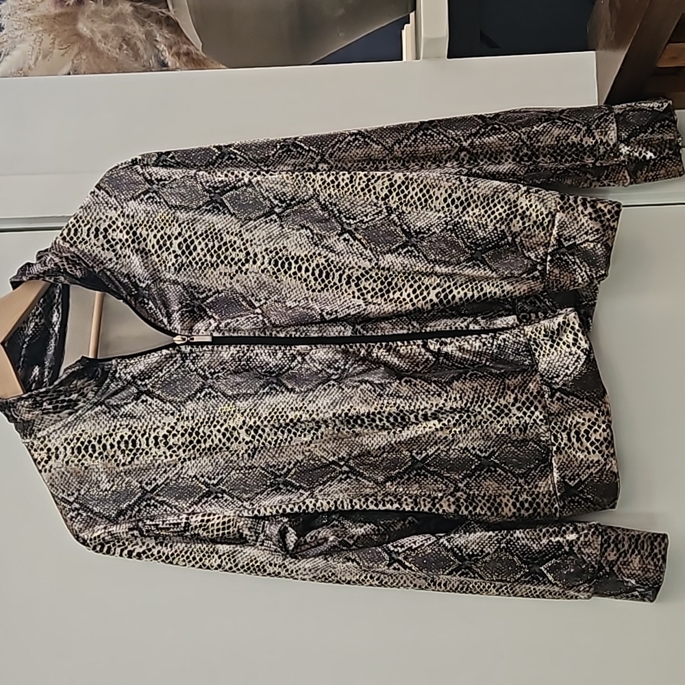 Jogger jacket animal skin full zip black, gold rattlesnake print size large